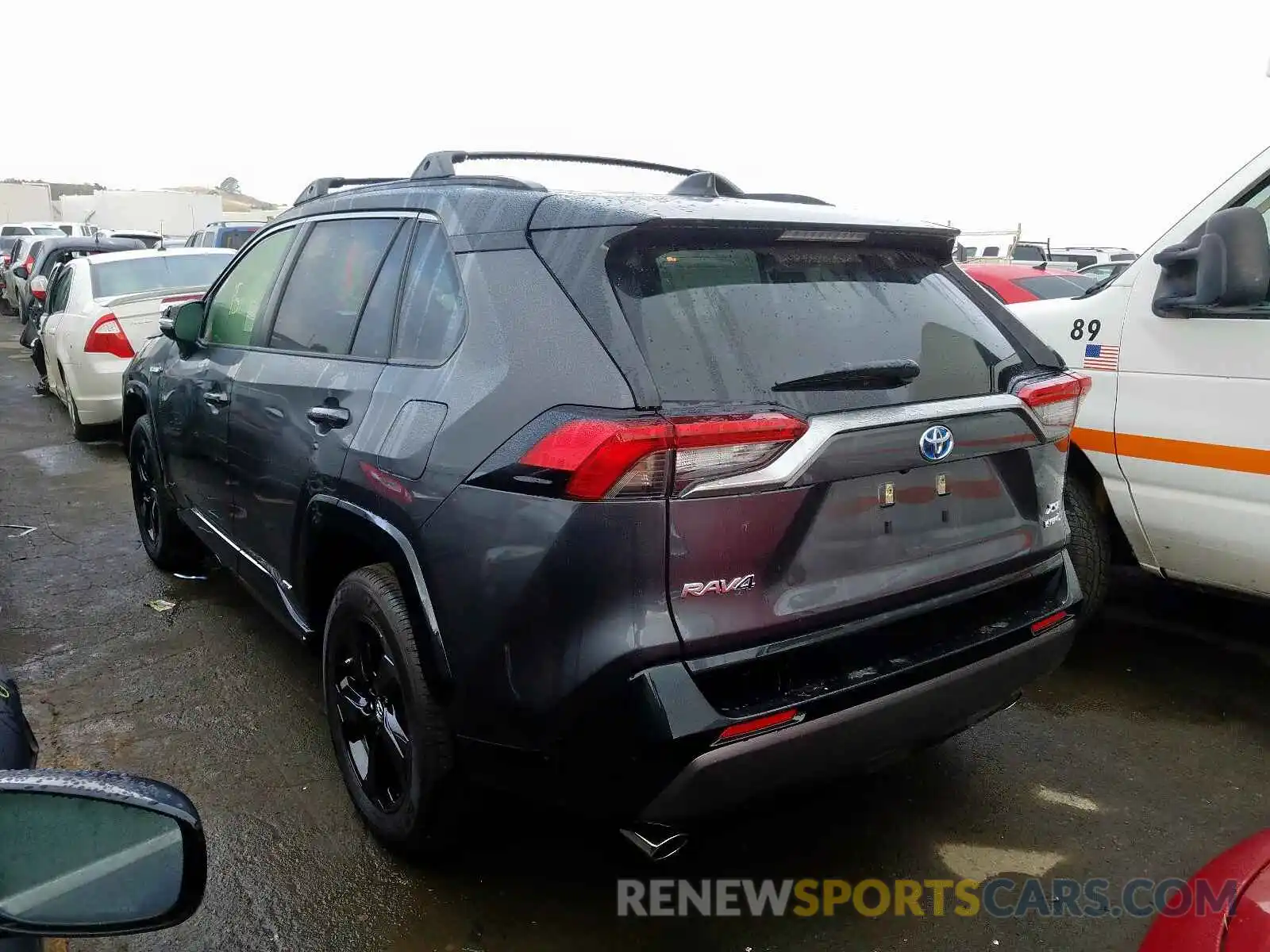 3 Photograph of a damaged car JTMEWRFV9KJ023110 TOYOTA RAV4 2019