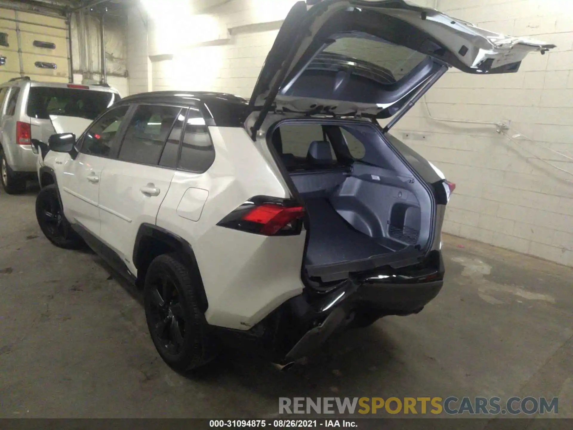 3 Photograph of a damaged car JTMEWRFV9KJ025133 TOYOTA RAV4 2019