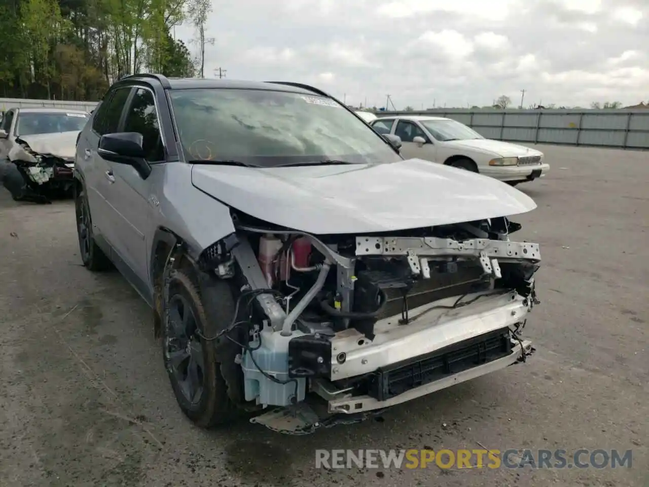 1 Photograph of a damaged car JTMEWRFV9KJ025195 TOYOTA RAV4 2019