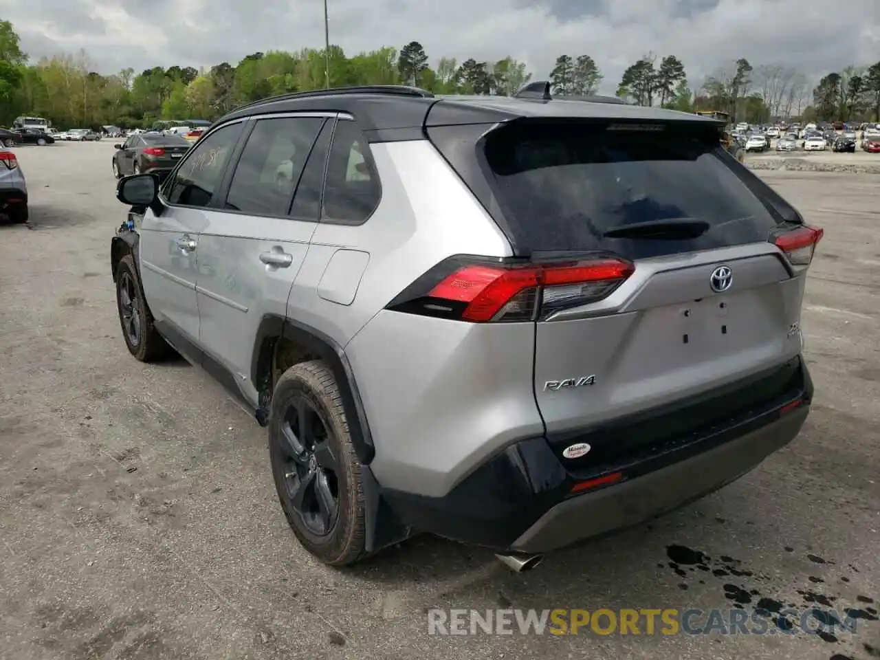 3 Photograph of a damaged car JTMEWRFV9KJ025195 TOYOTA RAV4 2019