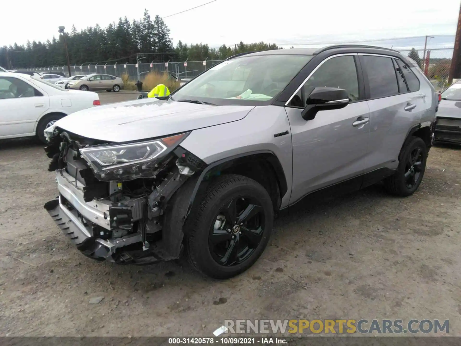 2 Photograph of a damaged car JTMEWRFV9KJ029392 TOYOTA RAV4 2019