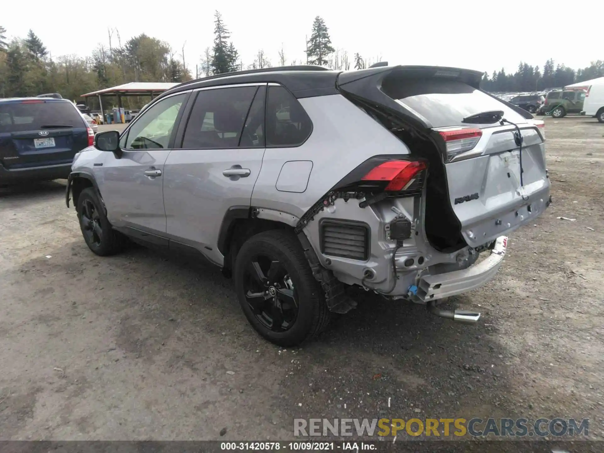 3 Фотография поврежденного автомобиля JTMEWRFV9KJ029392 TOYOTA RAV4 2019