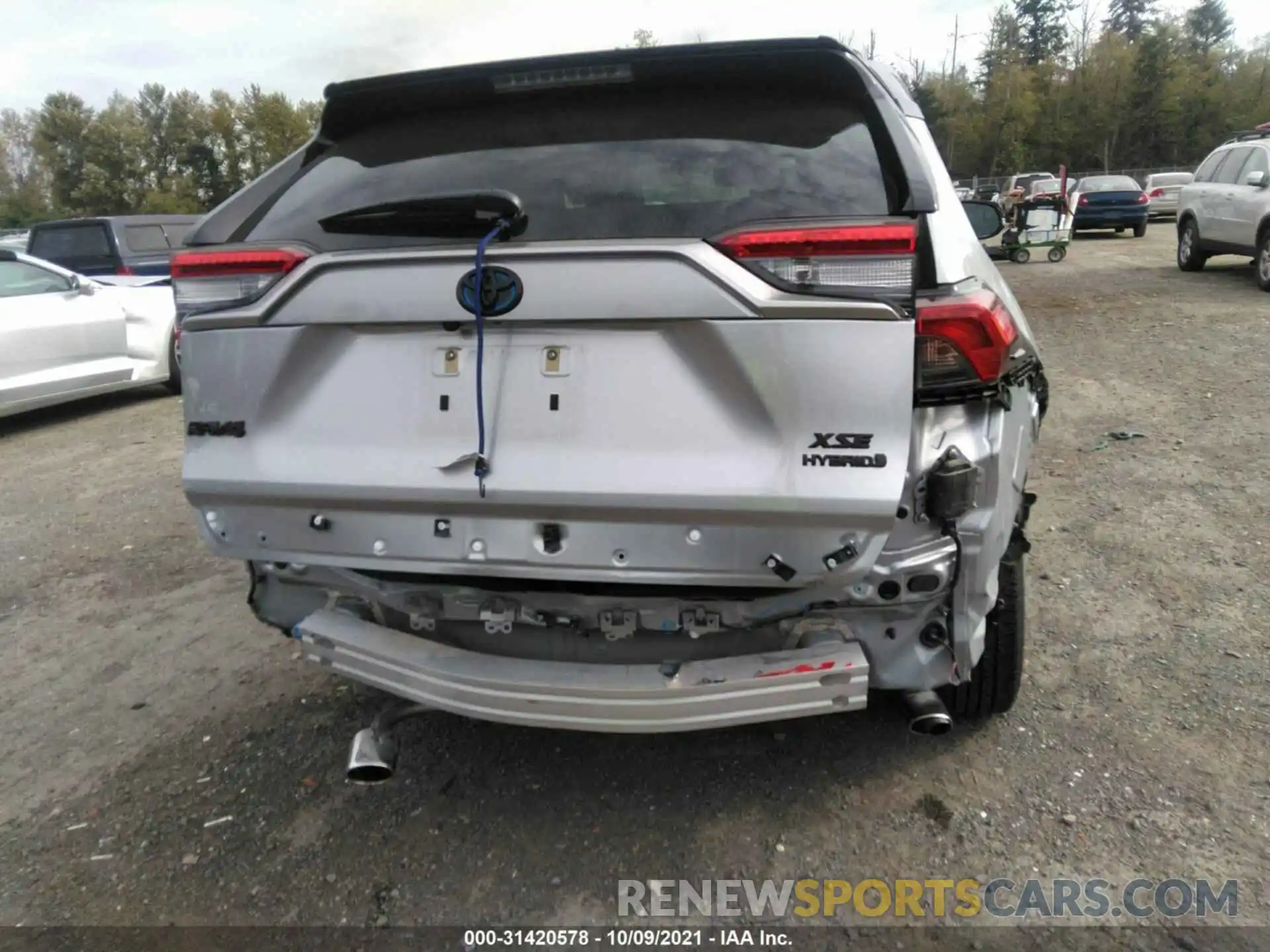 6 Photograph of a damaged car JTMEWRFV9KJ029392 TOYOTA RAV4 2019