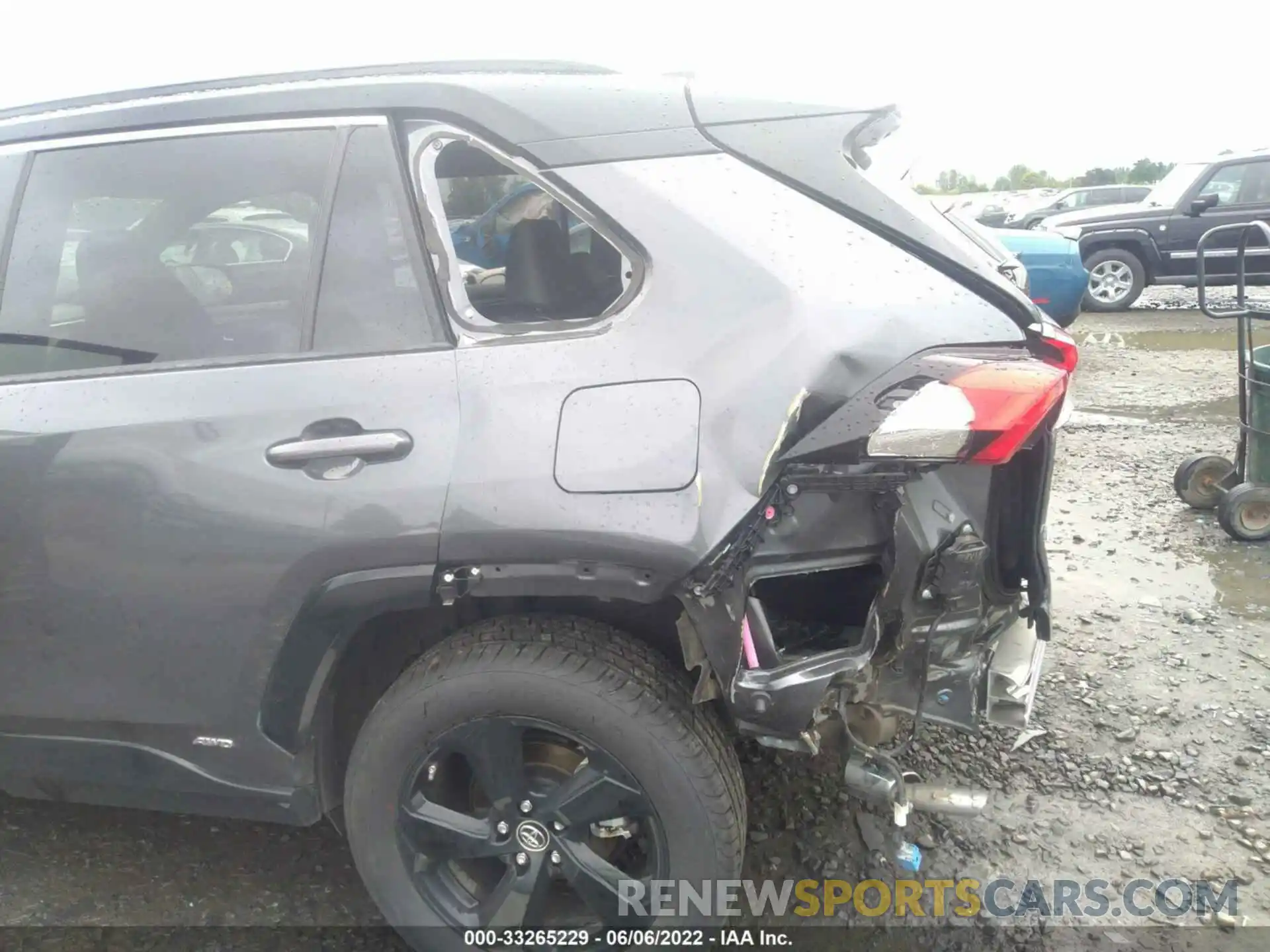 12 Photograph of a damaged car JTMEWRFVXKD510508 TOYOTA RAV4 2019