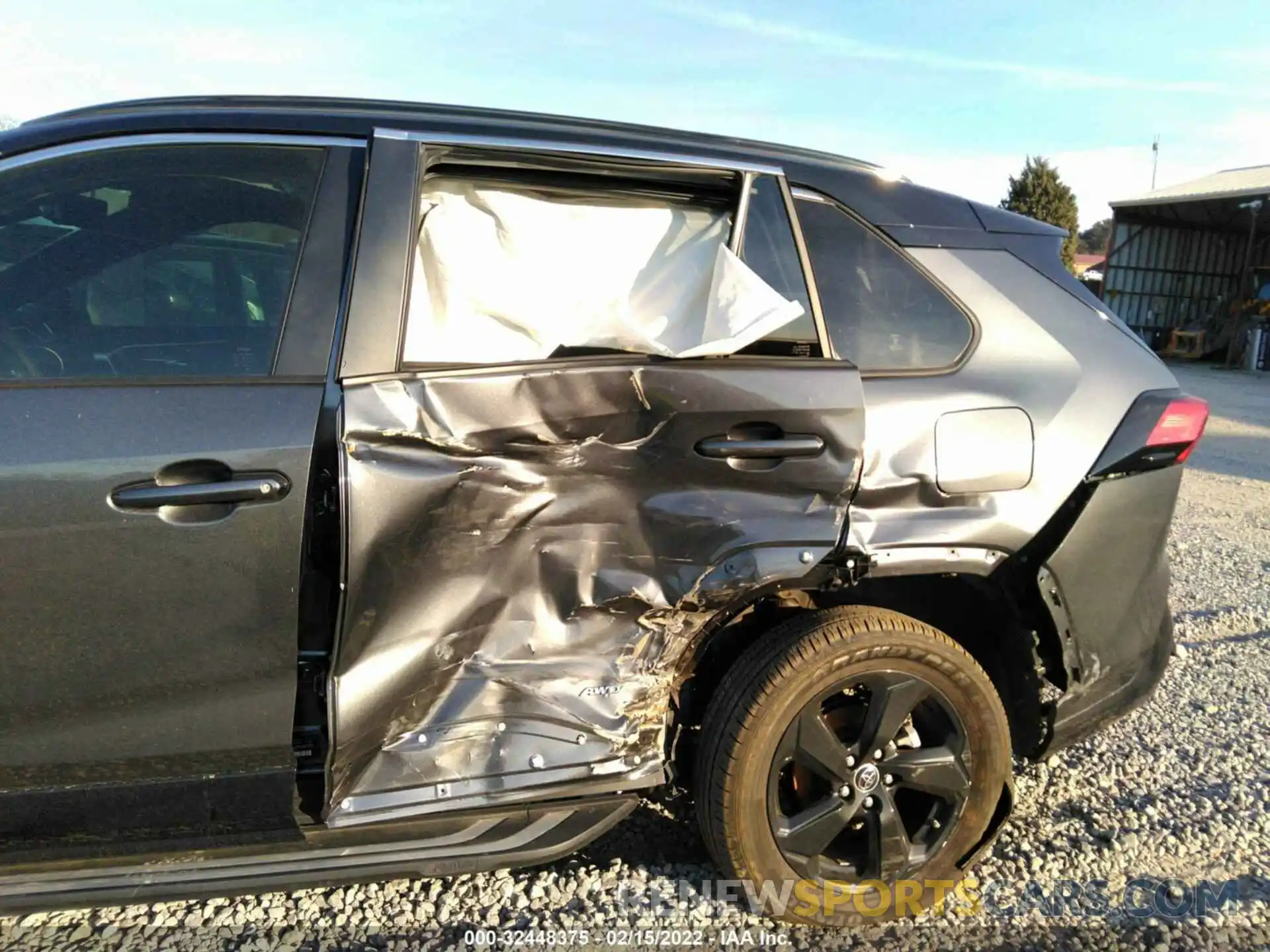 6 Photograph of a damaged car JTMEWRFVXKD511321 TOYOTA RAV4 2019