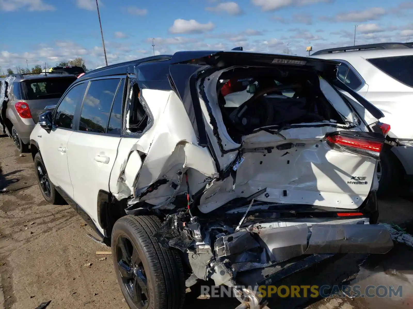 3 Photograph of a damaged car JTMEWRFVXKJ001908 TOYOTA RAV4 2019