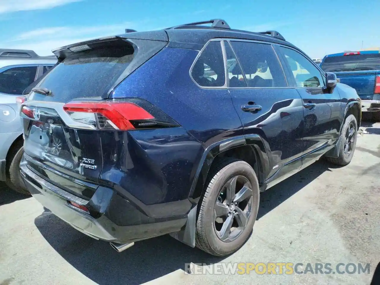 4 Фотография поврежденного автомобиля JTMEWRFVXKJ007868 TOYOTA RAV4 2019