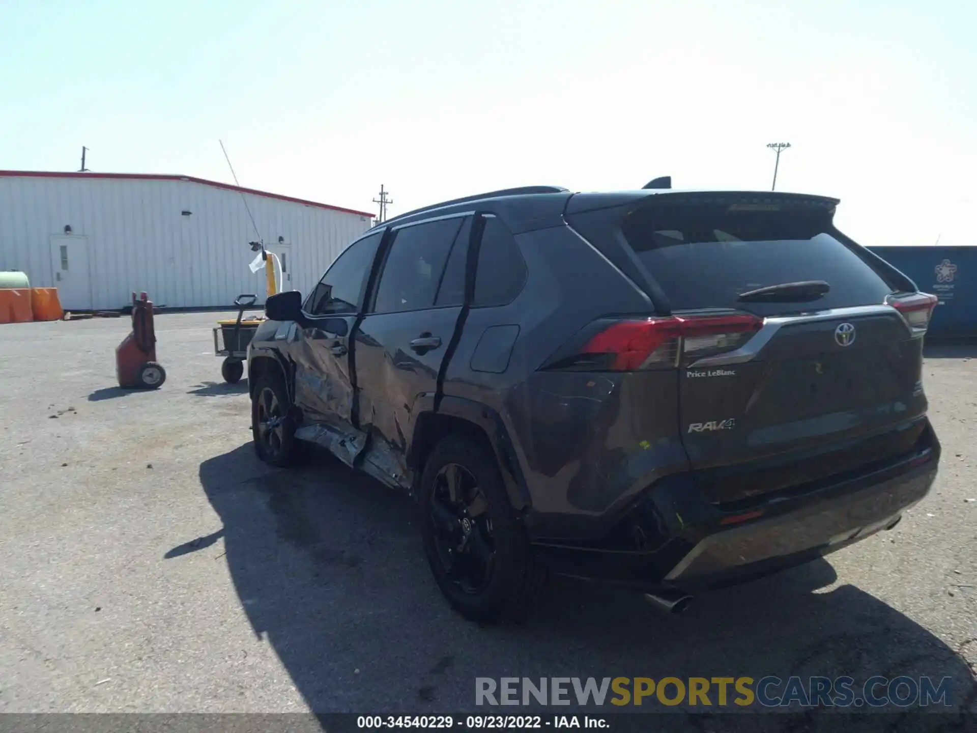 3 Photograph of a damaged car JTMEWRFVXKJ016599 TOYOTA RAV4 2019