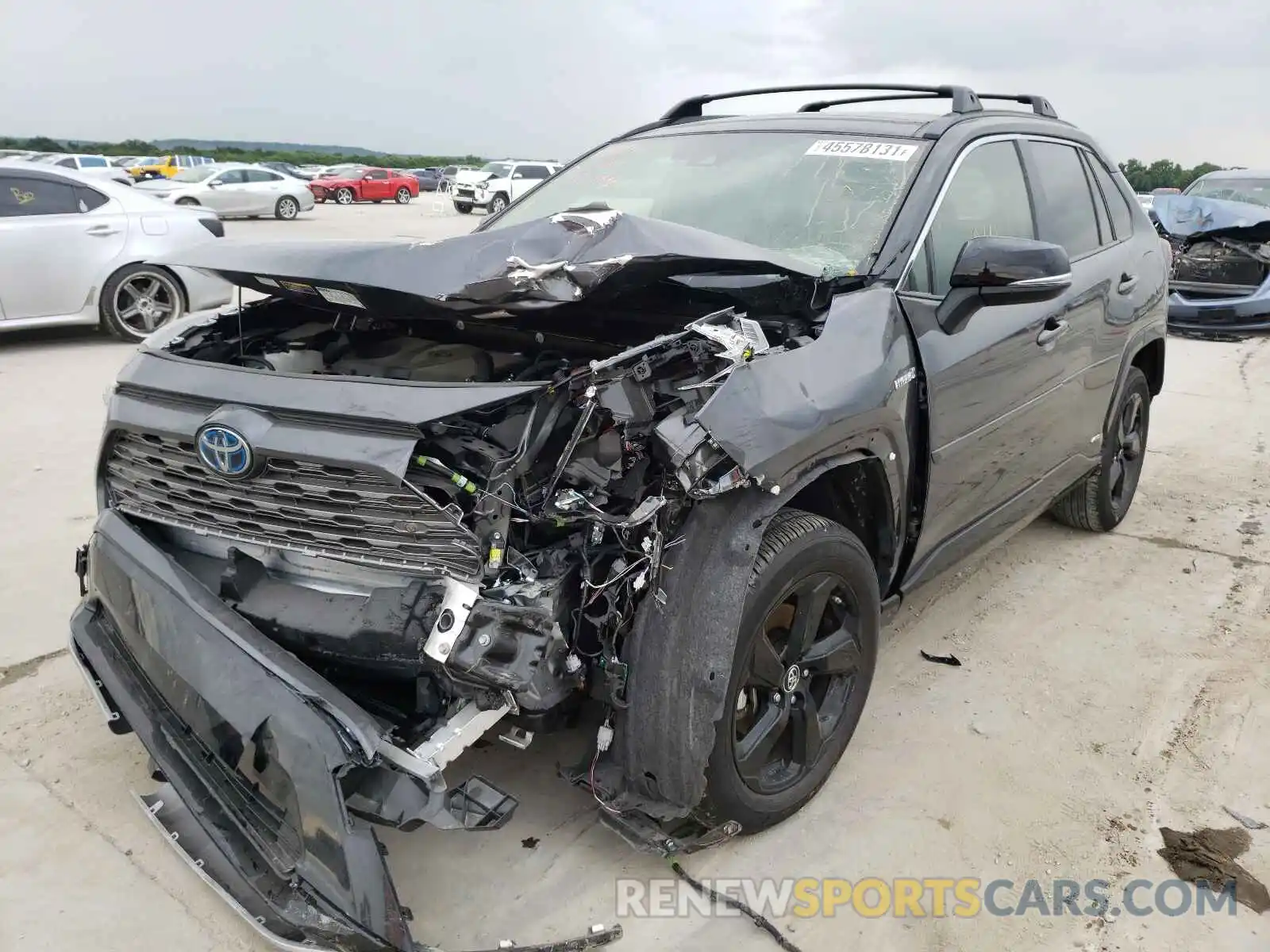 2 Photograph of a damaged car JTMEWRFVXKJ018062 TOYOTA RAV4 2019