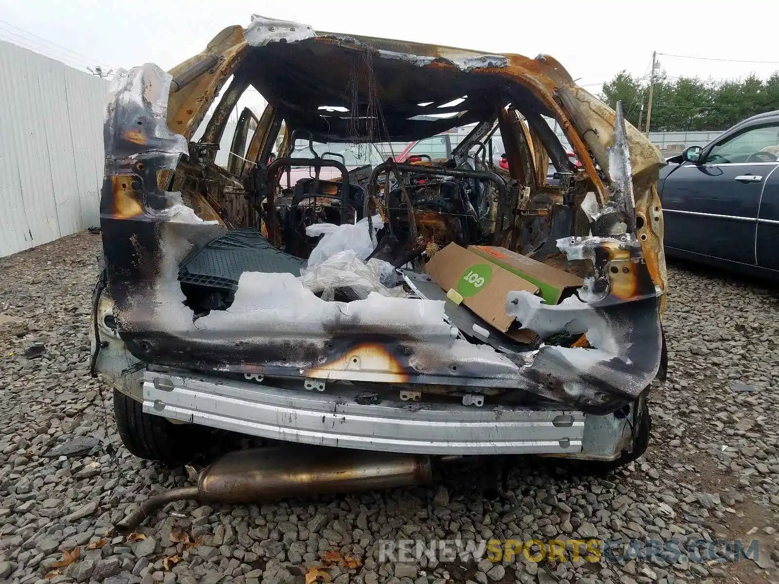 10 Photograph of a damaged car JTMEWRFVXKJ019230 TOYOTA RAV4 2019