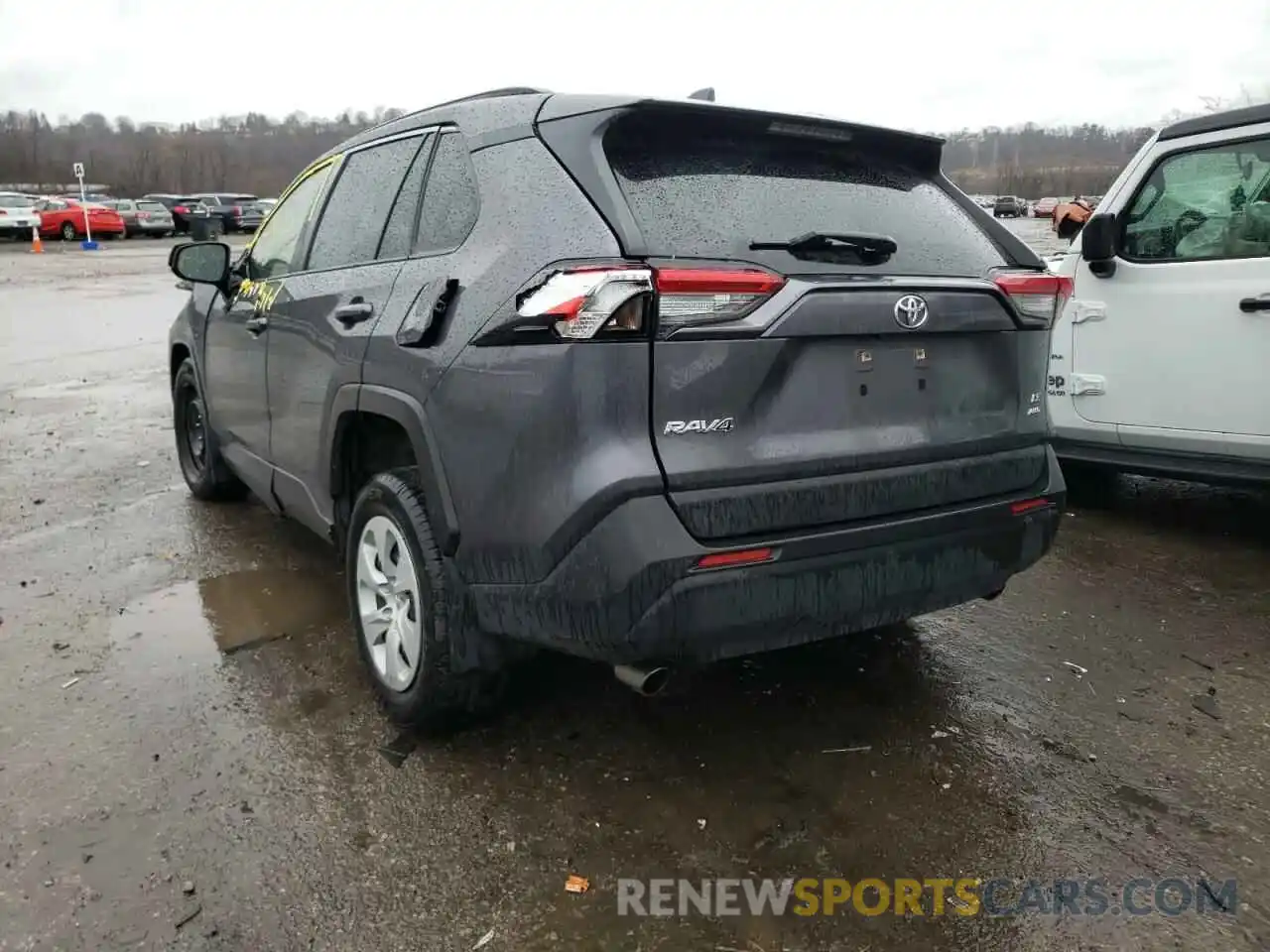 3 Photograph of a damaged car JTMF1RFV0KD005869 TOYOTA RAV4 2019