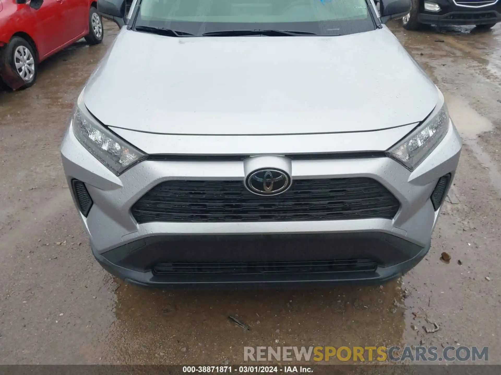 13 Photograph of a damaged car JTMF1RFV0KD020663 TOYOTA RAV4 2019