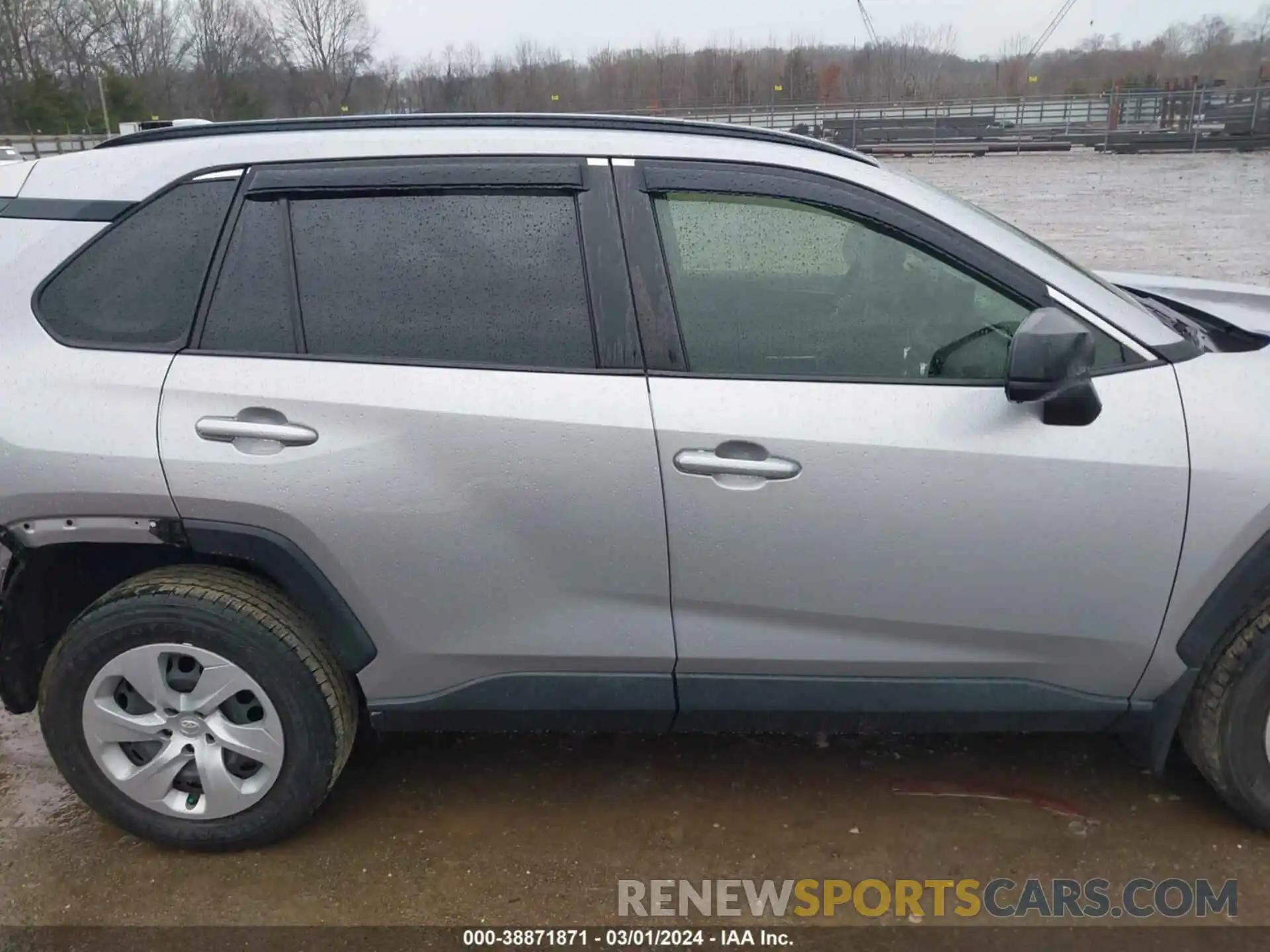 14 Photograph of a damaged car JTMF1RFV0KD020663 TOYOTA RAV4 2019