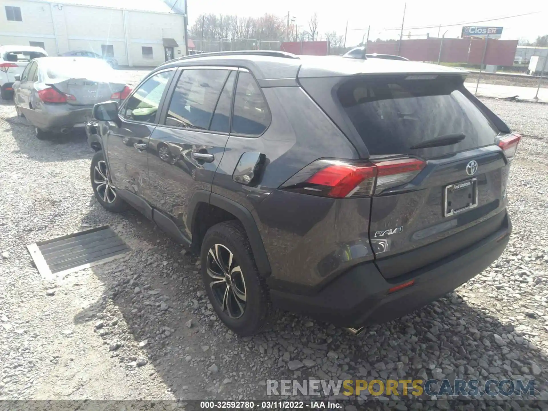 3 Фотография поврежденного автомобиля JTMF1RFV0KD025880 TOYOTA RAV4 2019