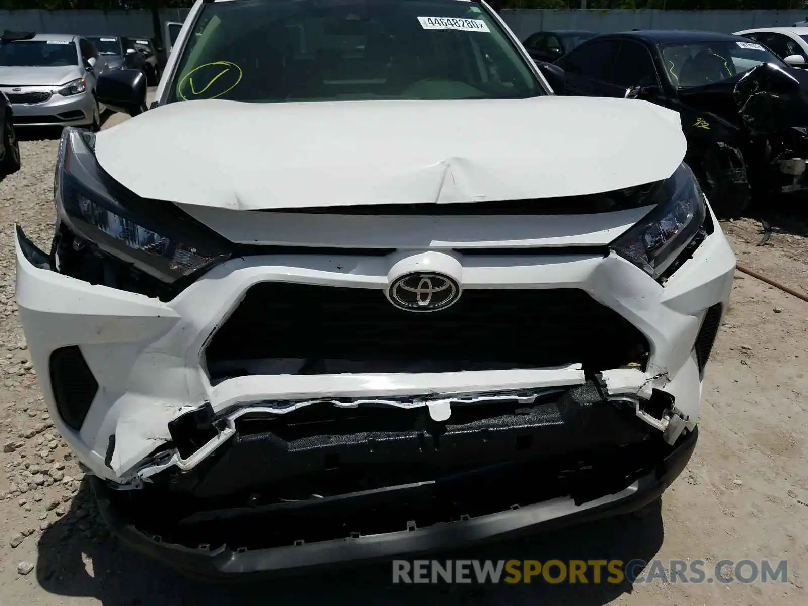 9 Photograph of a damaged car JTMF1RFV0KD029556 TOYOTA RAV4 2019