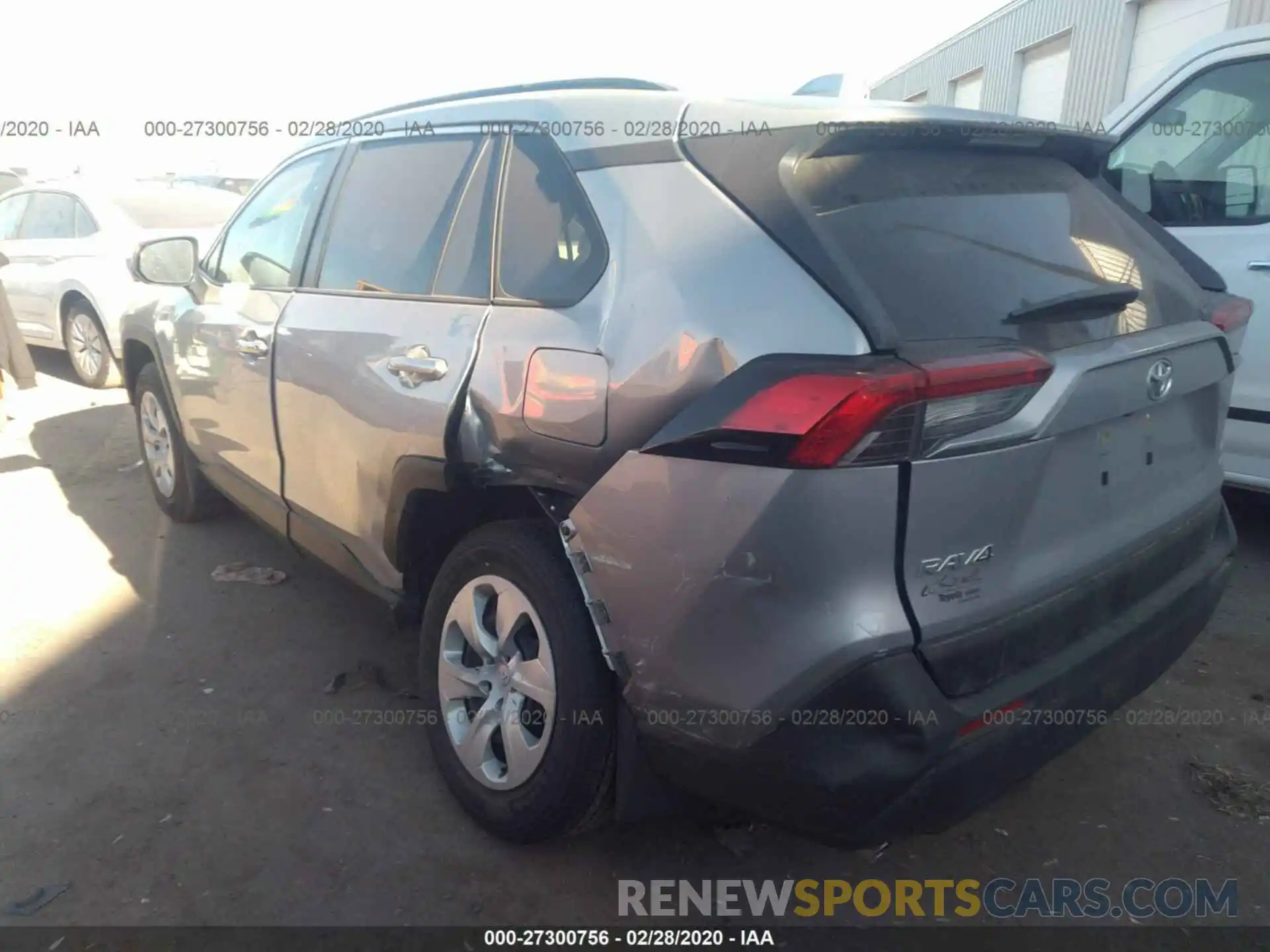 3 Photograph of a damaged car JTMF1RFV0KD030772 TOYOTA RAV4 2019