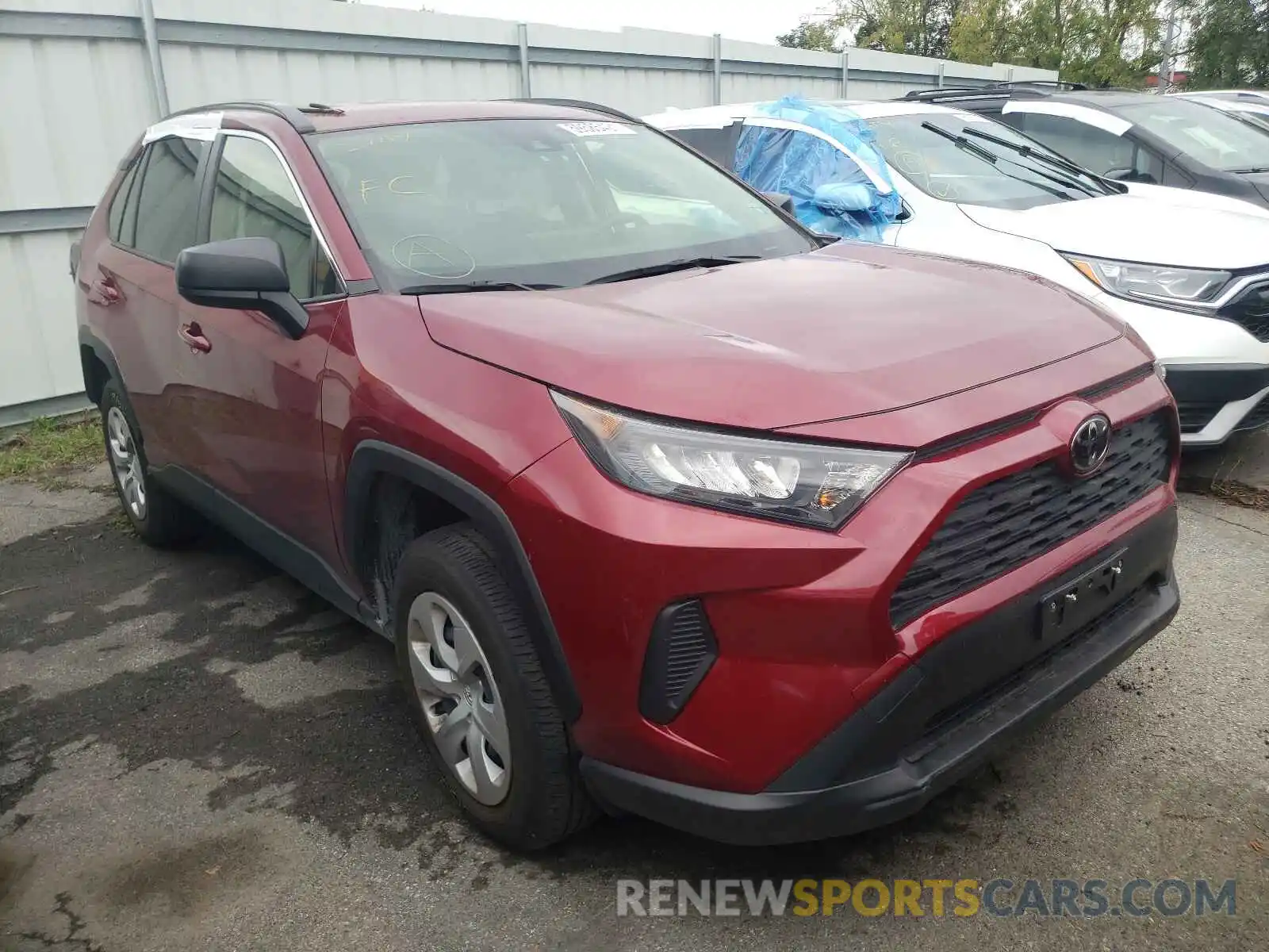 1 Photograph of a damaged car JTMF1RFV0KD032117 TOYOTA RAV4 2019