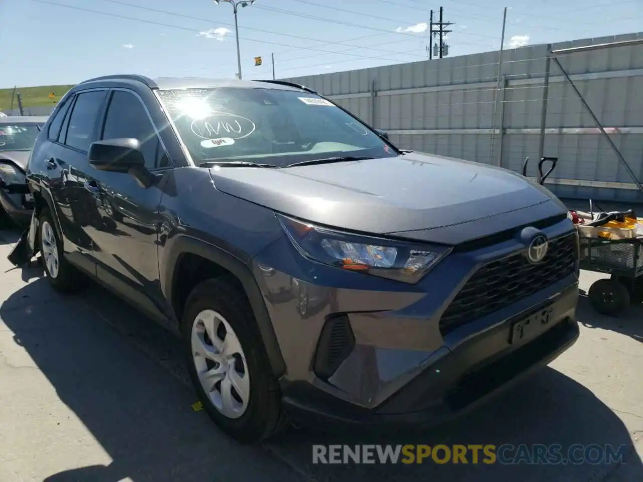 1 Photograph of a damaged car JTMF1RFV0KD042145 TOYOTA RAV4 2019