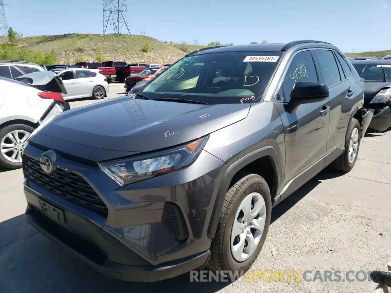 2 Photograph of a damaged car JTMF1RFV0KD042145 TOYOTA RAV4 2019