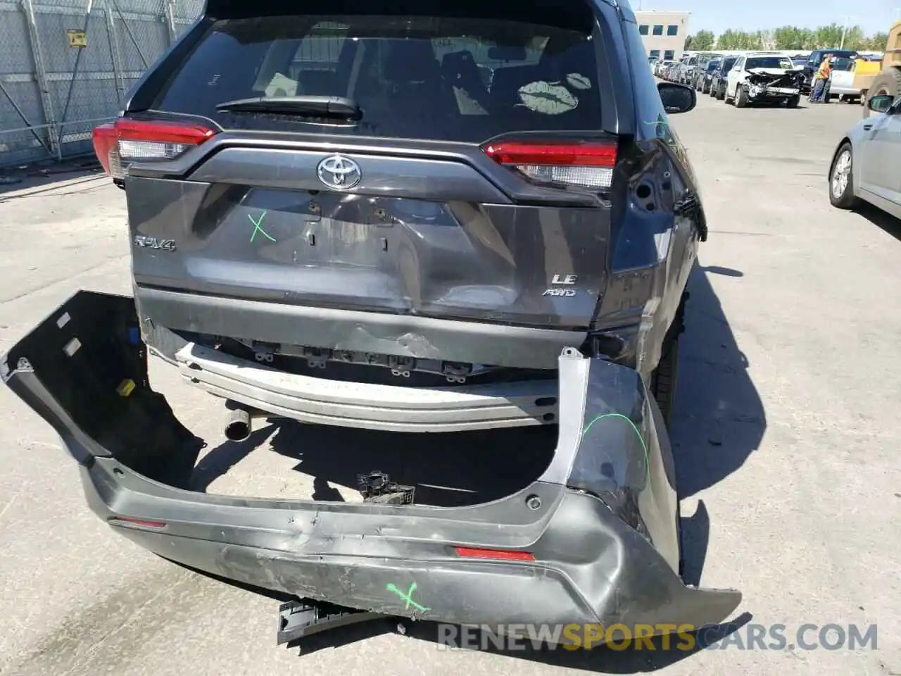 9 Photograph of a damaged car JTMF1RFV0KD042145 TOYOTA RAV4 2019