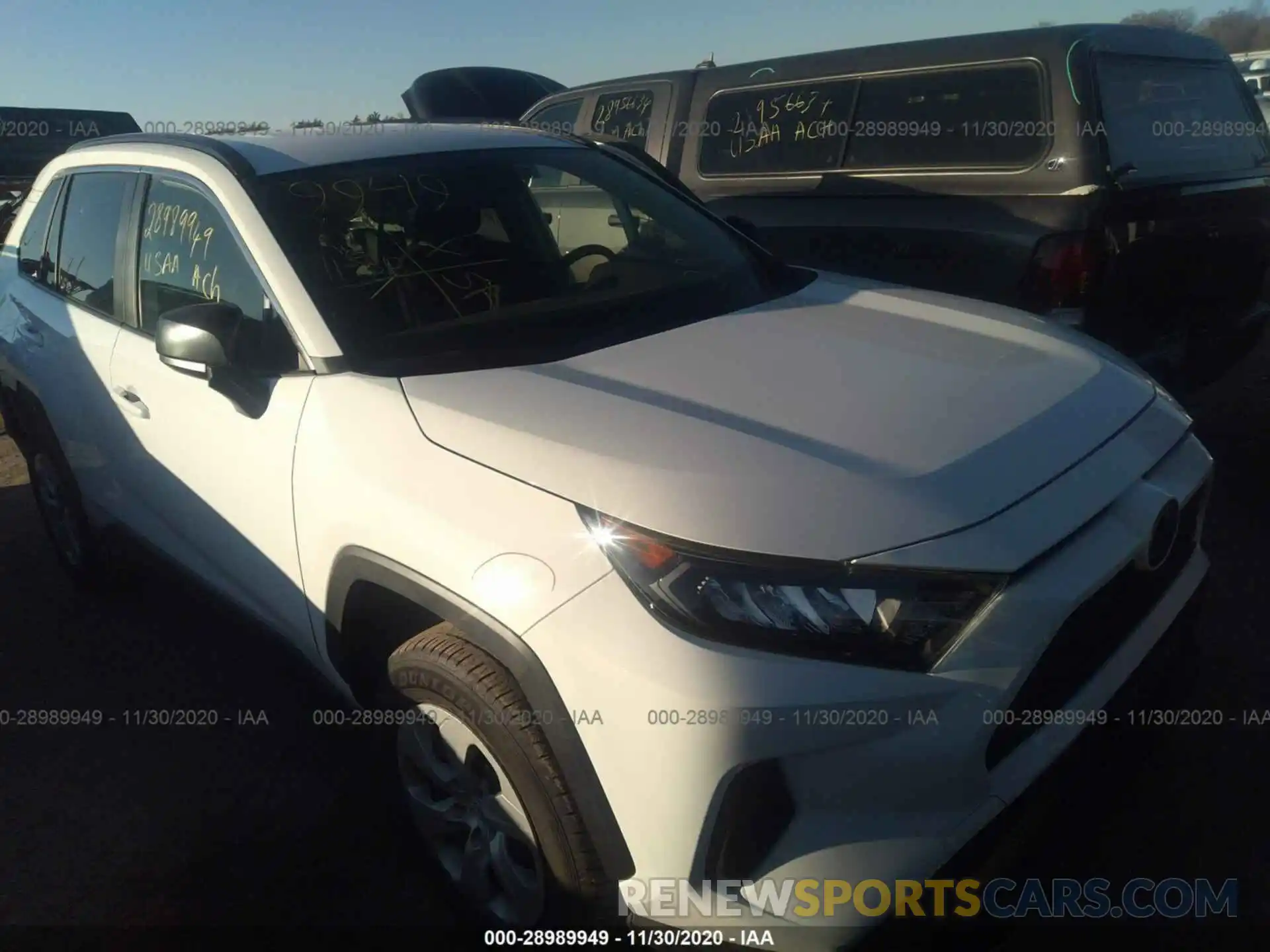 1 Photograph of a damaged car JTMF1RFV0KD045255 TOYOTA RAV4 2019