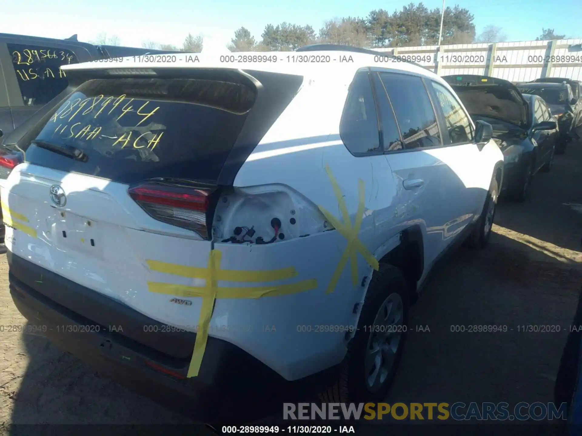 4 Photograph of a damaged car JTMF1RFV0KD045255 TOYOTA RAV4 2019