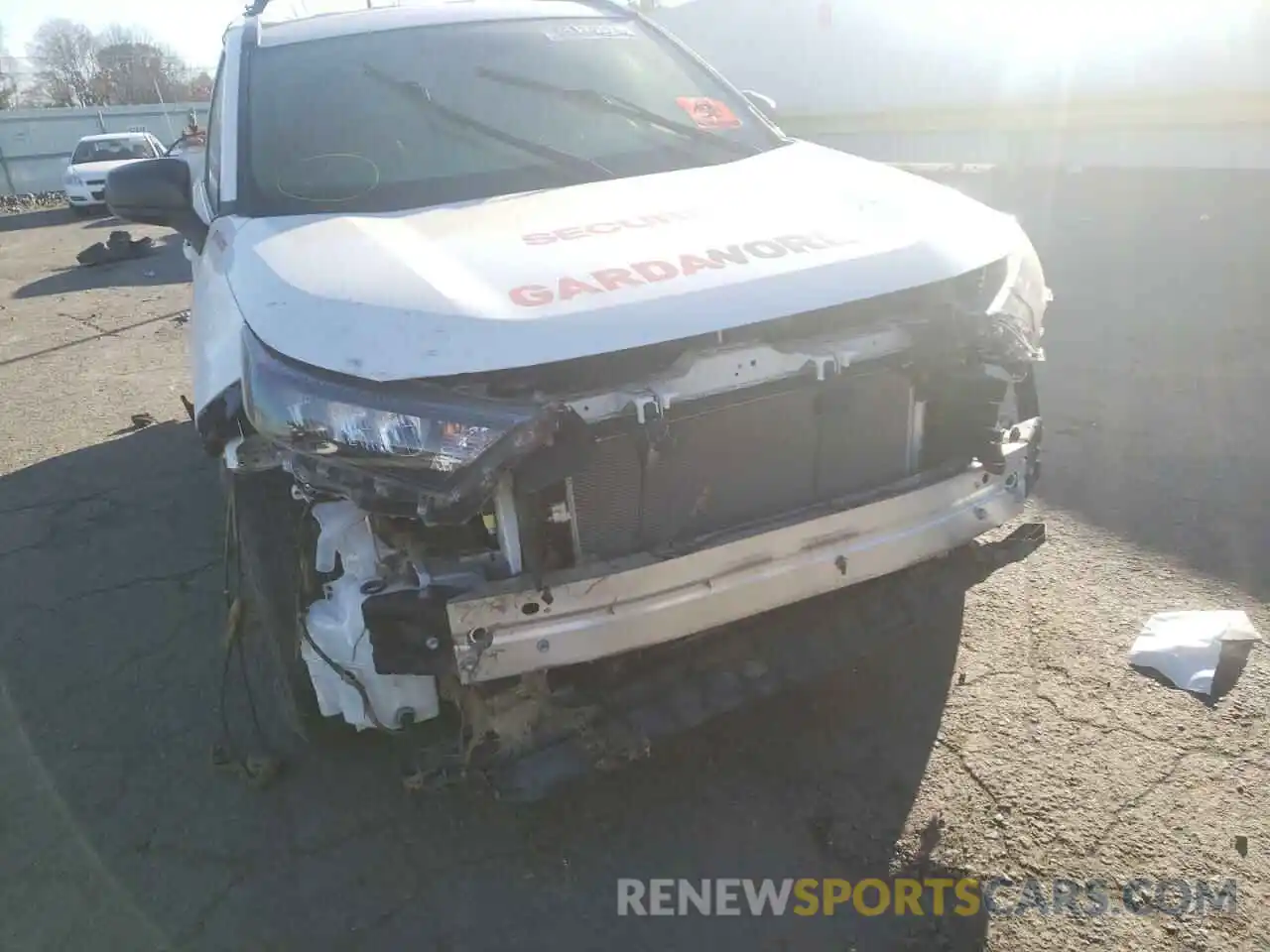 9 Photograph of a damaged car JTMF1RFV0KD046583 TOYOTA RAV4 2019