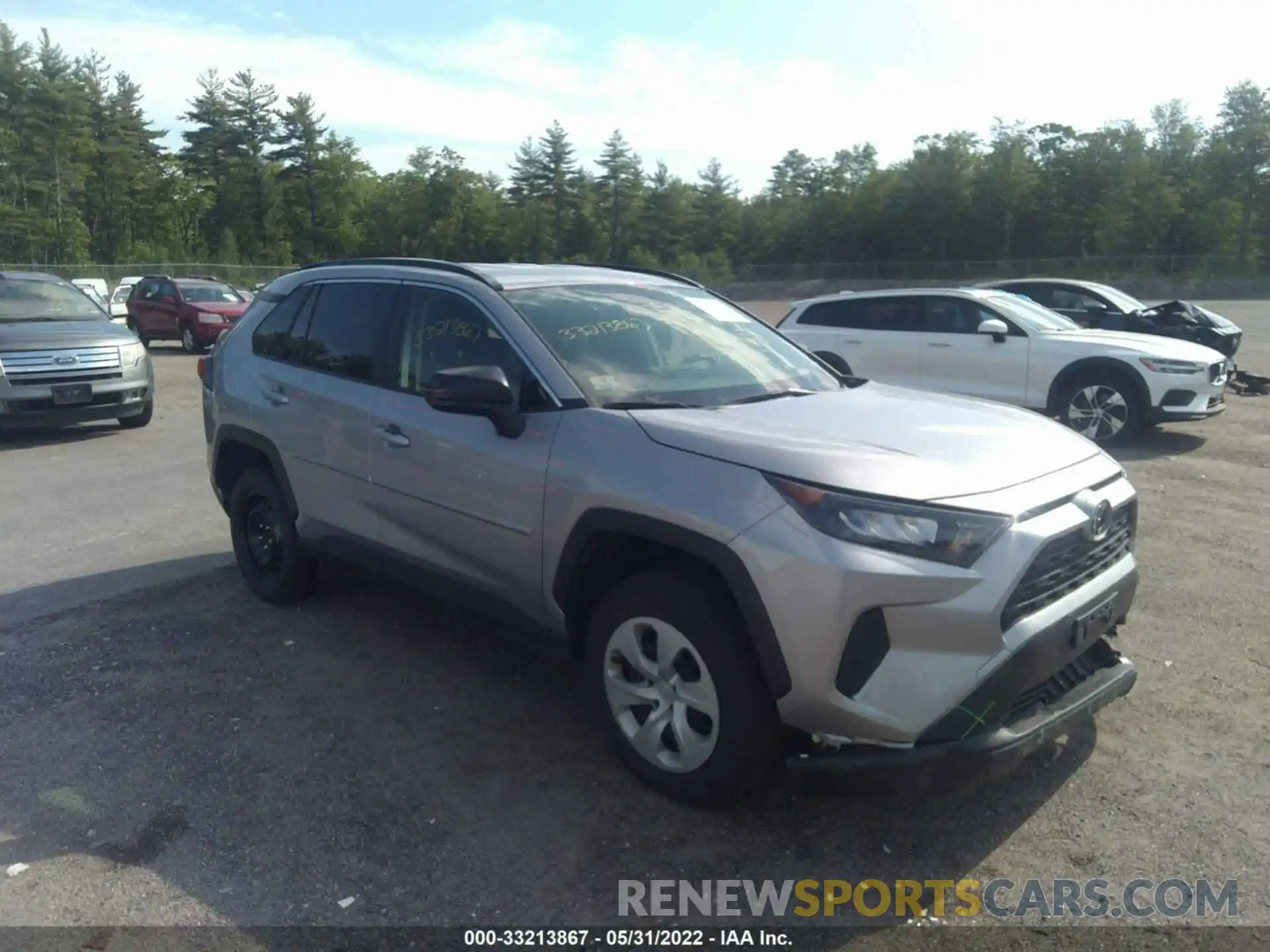 1 Photograph of a damaged car JTMF1RFV0KD047555 TOYOTA RAV4 2019