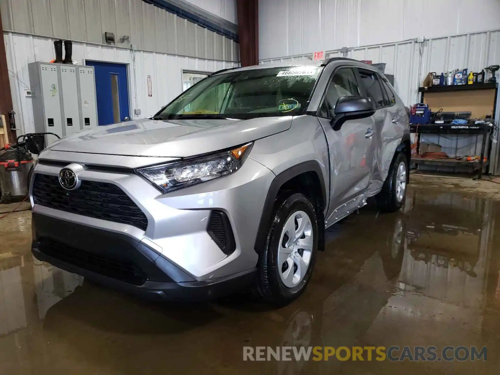 2 Photograph of a damaged car JTMF1RFV0KJ003900 TOYOTA RAV4 2019