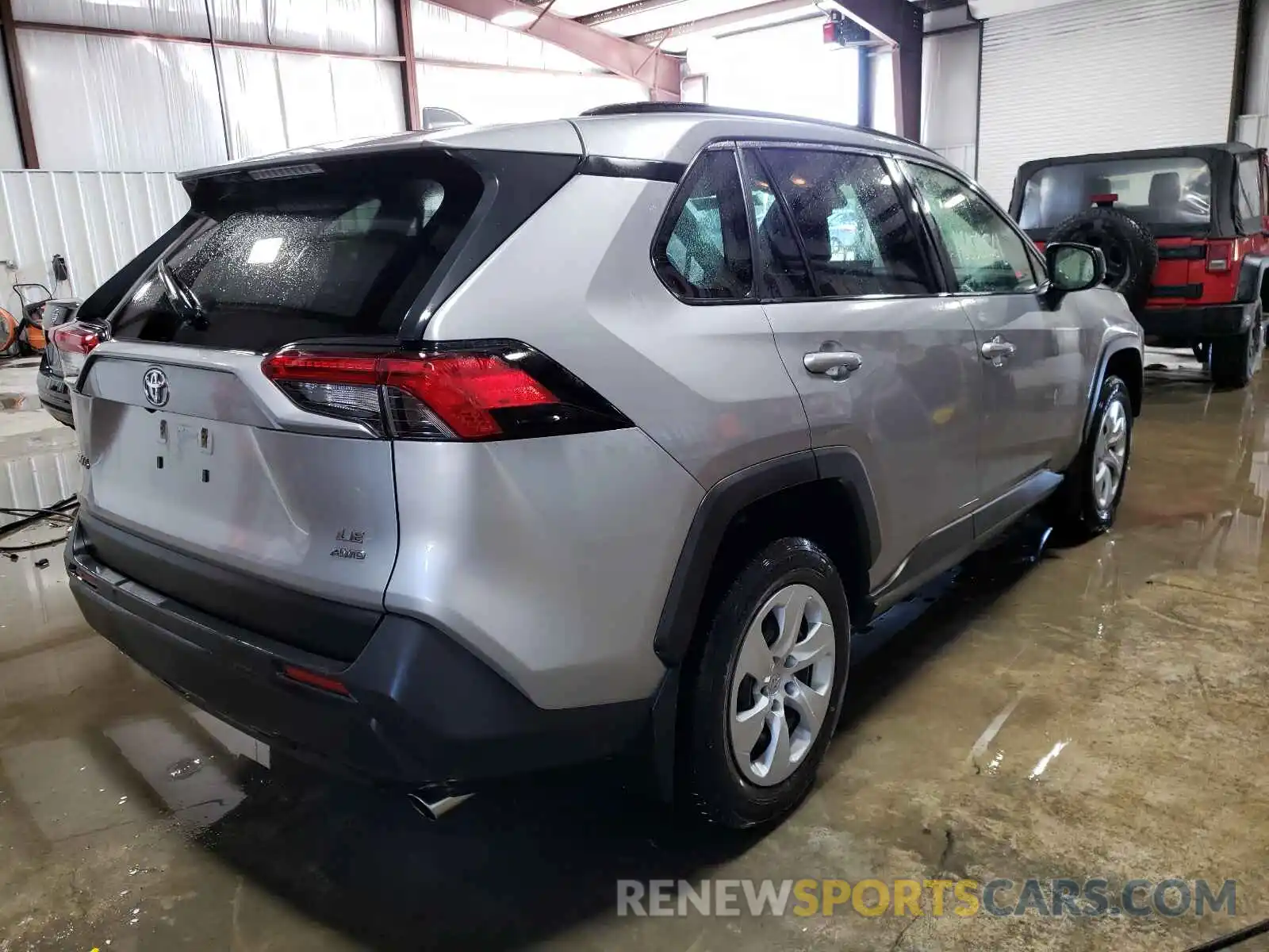 4 Photograph of a damaged car JTMF1RFV0KJ003900 TOYOTA RAV4 2019