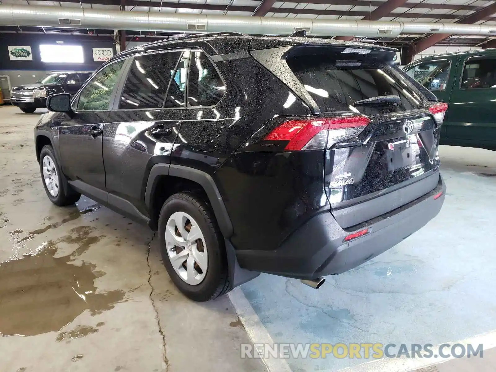 3 Photograph of a damaged car JTMF1RFV0KJ004481 TOYOTA RAV4 2019