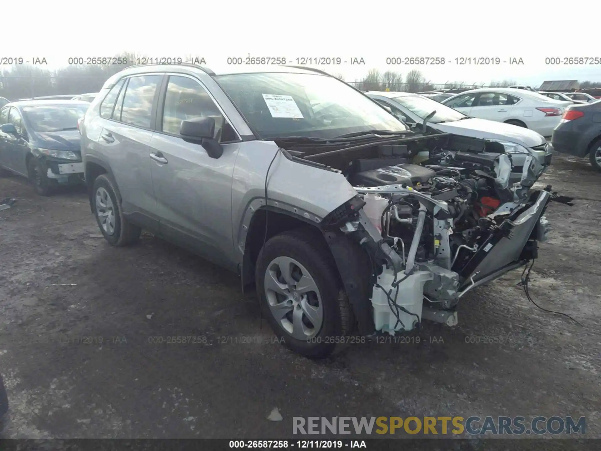 1 Photograph of a damaged car JTMF1RFV0KJ005243 TOYOTA RAV4 2019