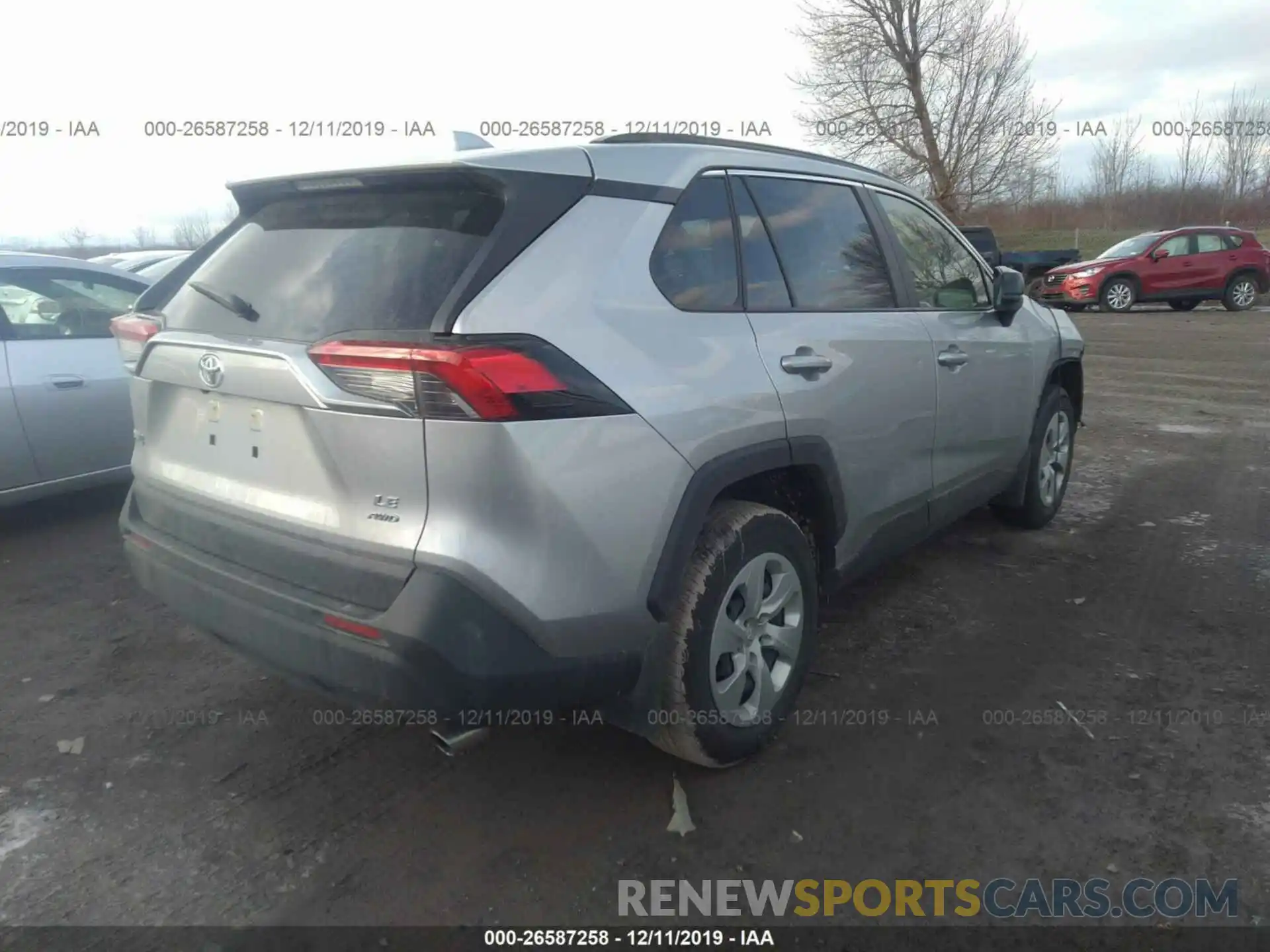 4 Photograph of a damaged car JTMF1RFV0KJ005243 TOYOTA RAV4 2019