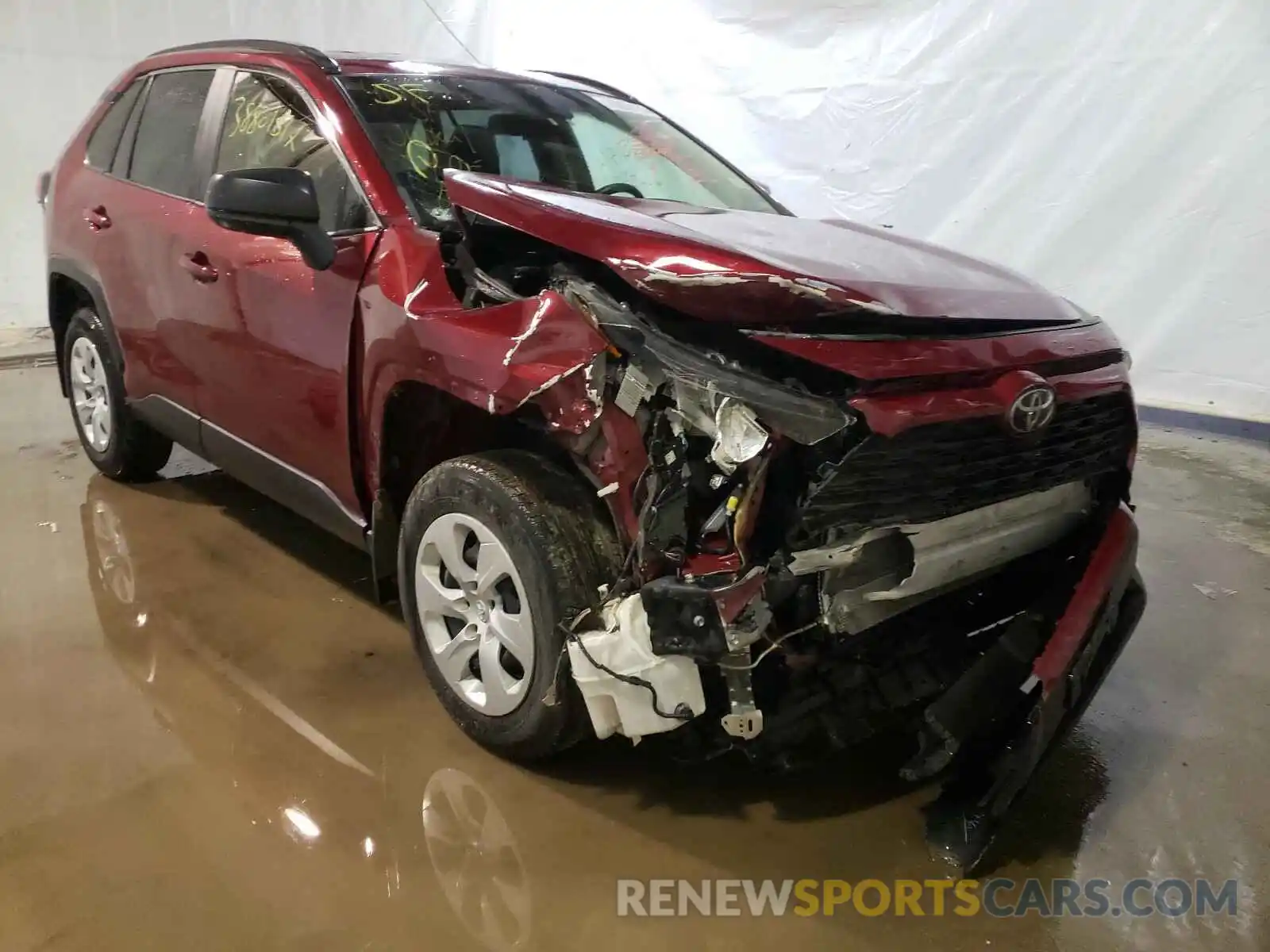 1 Photograph of a damaged car JTMF1RFV0KJ005629 TOYOTA RAV4 2019