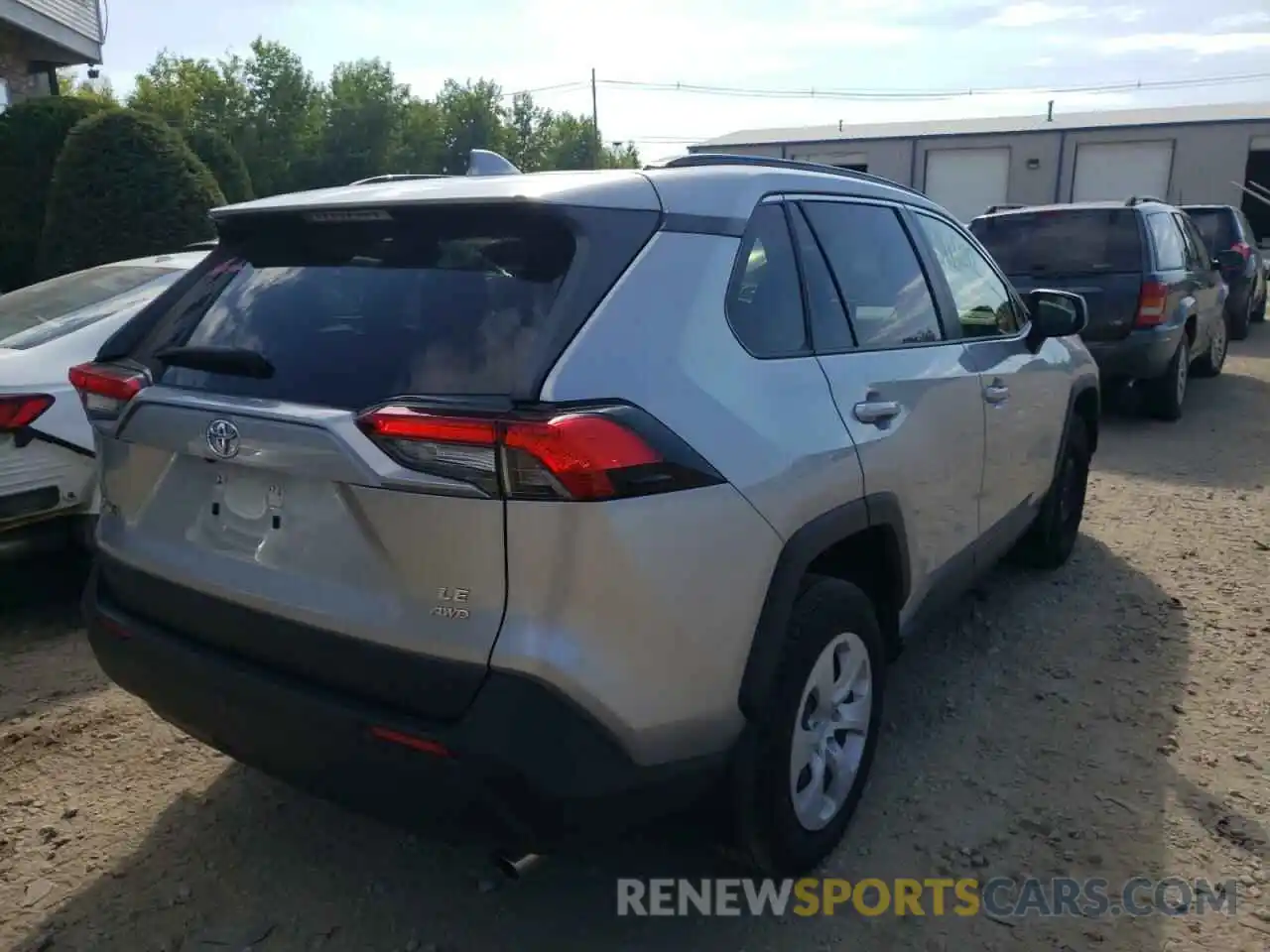 4 Photograph of a damaged car JTMF1RFV0KJ006179 TOYOTA RAV4 2019