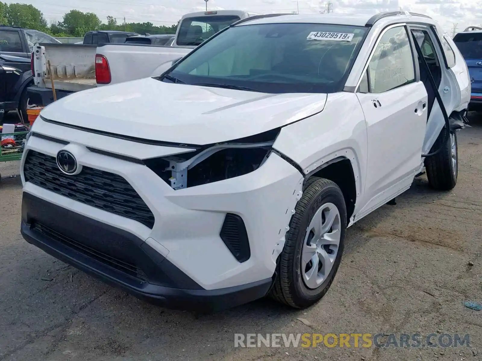 2 Photograph of a damaged car JTMF1RFV0KJ014203 TOYOTA RAV4 2019