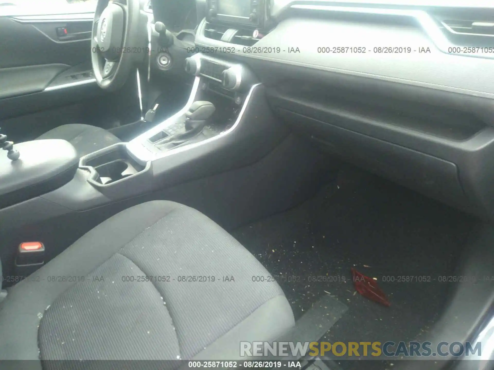 5 Photograph of a damaged car JTMF1RFV1KD006805 TOYOTA RAV4 2019