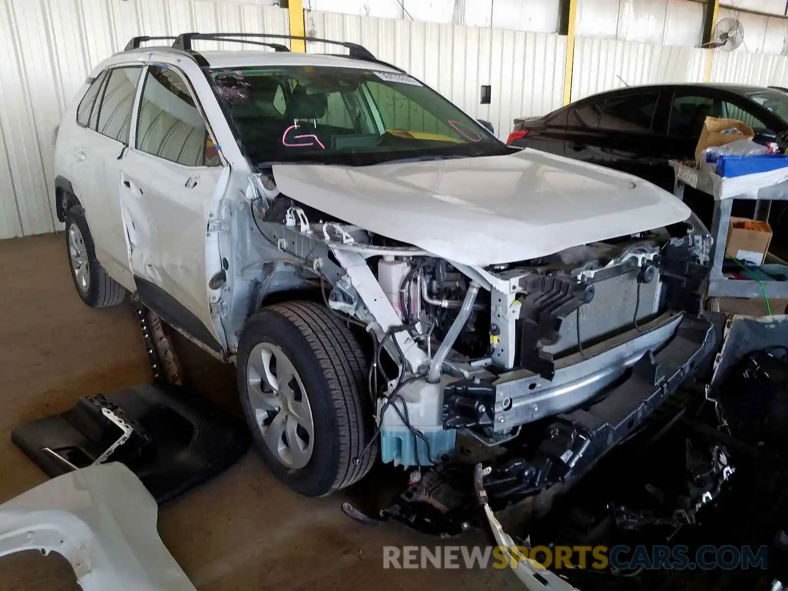 1 Фотография поврежденного автомобиля JTMF1RFV1KD021434 TOYOTA RAV4 2019