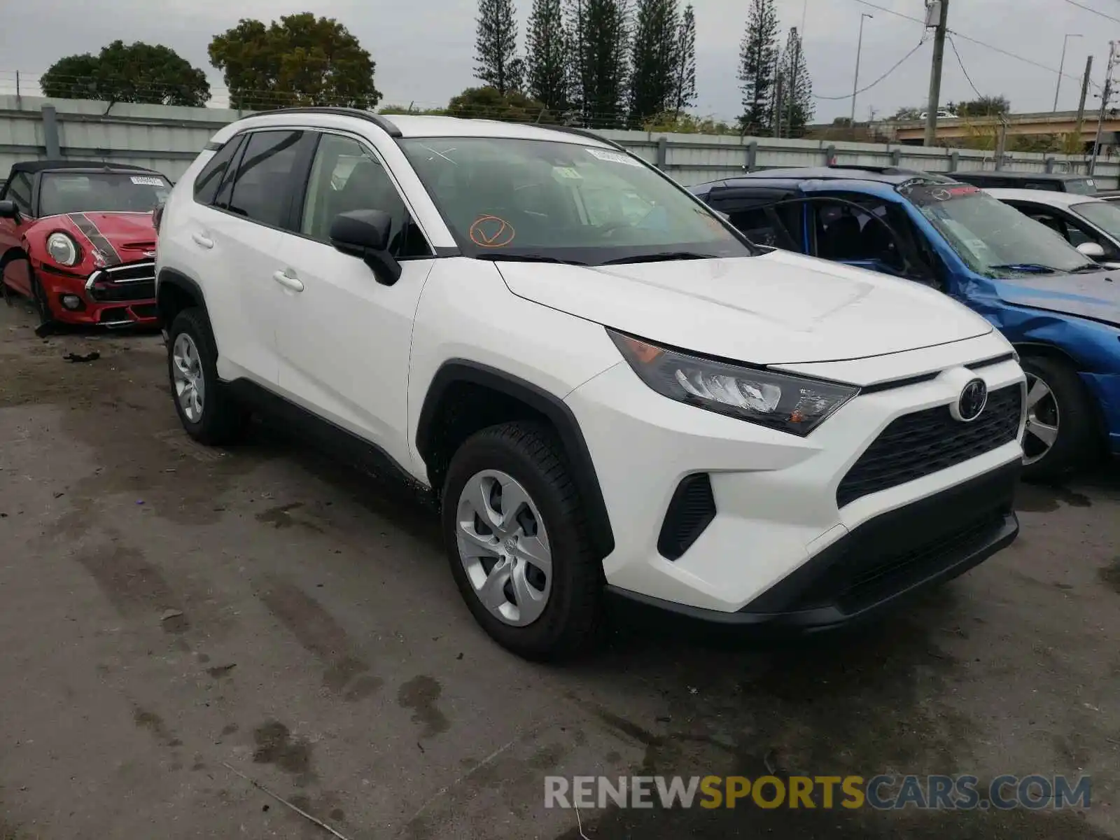 1 Фотография поврежденного автомобиля JTMF1RFV1KD501134 TOYOTA RAV4 2019