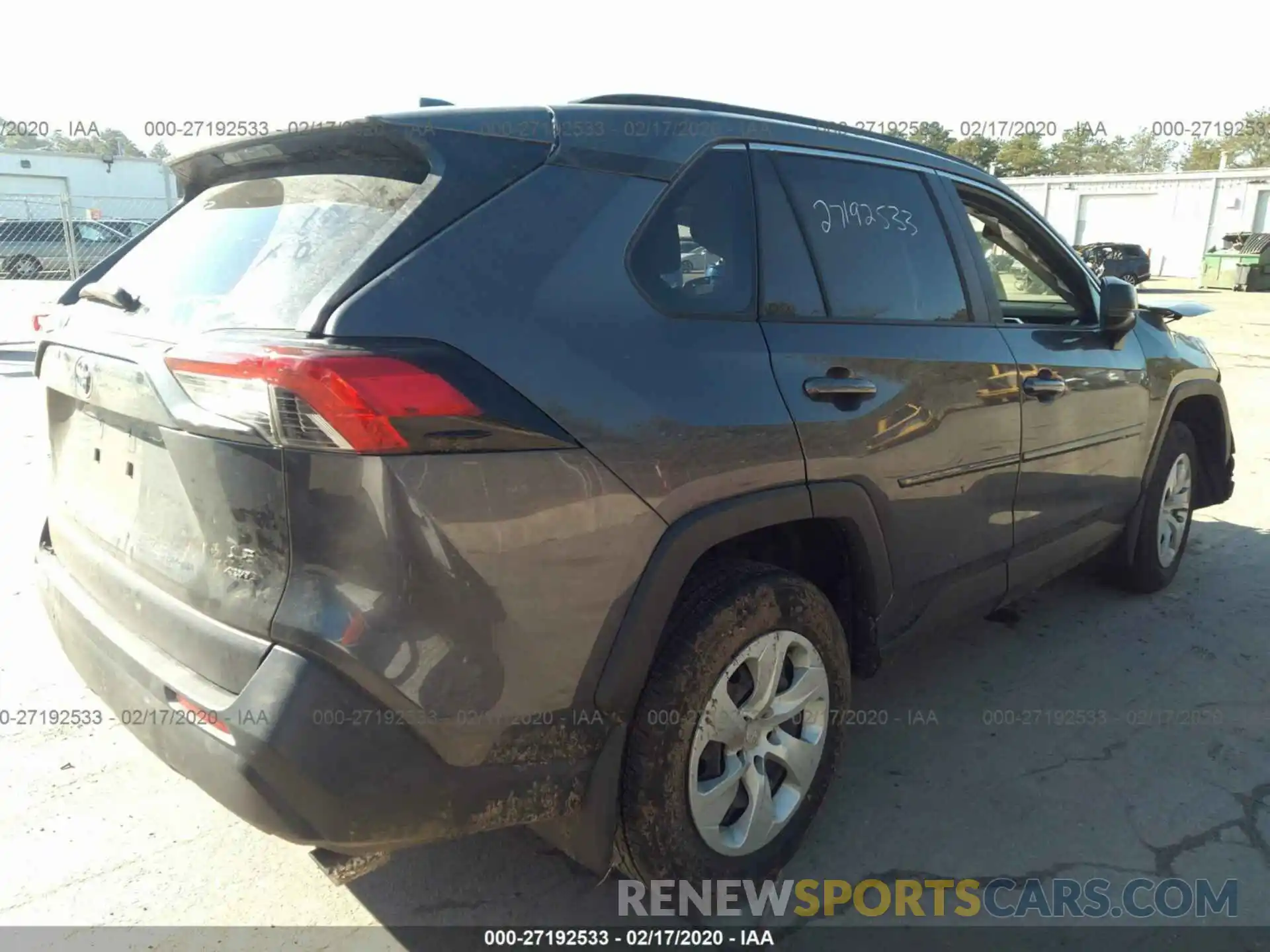 4 Photograph of a damaged car JTMF1RFV1KJ005980 TOYOTA RAV4 2019