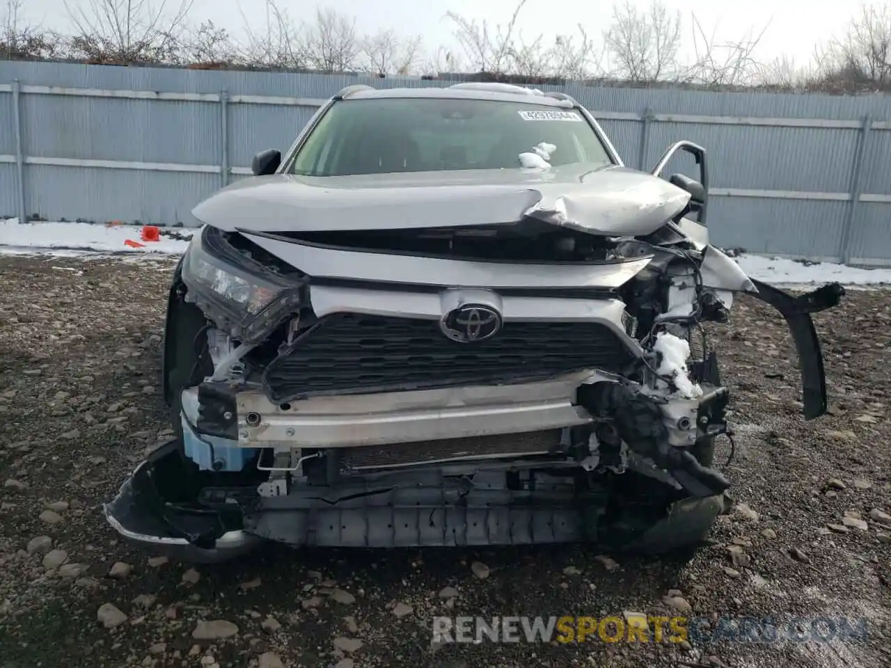 5 Photograph of a damaged car JTMF1RFV1KJ006577 TOYOTA RAV4 2019