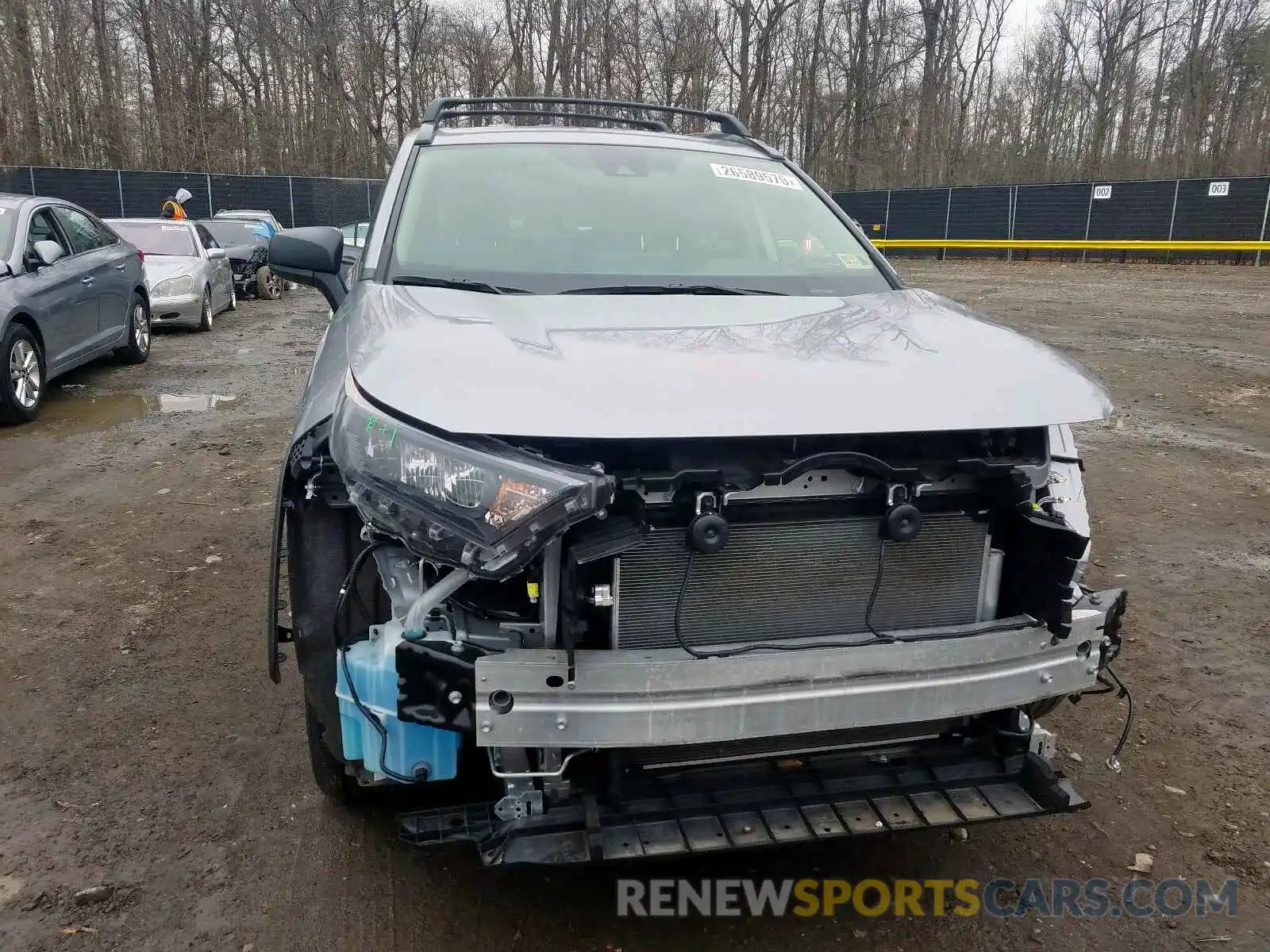 9 Photograph of a damaged car JTMF1RFV2KD002679 TOYOTA RAV4 2019