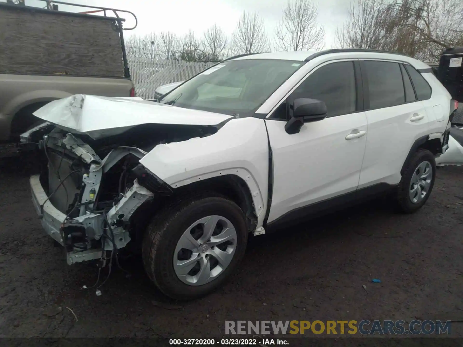 2 Photograph of a damaged car JTMF1RFV2KJ001176 TOYOTA RAV4 2019