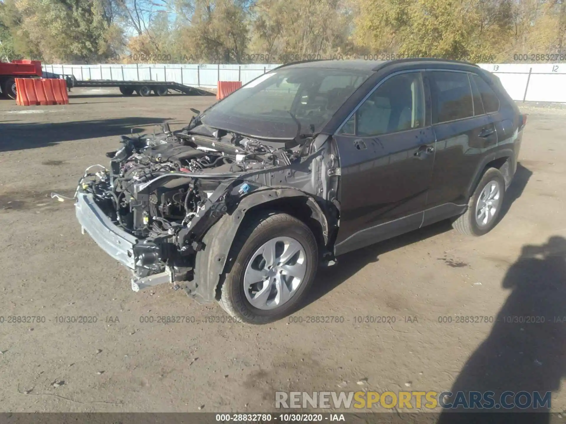 2 Photograph of a damaged car JTMF1RFV2KJ002795 TOYOTA RAV4 2019