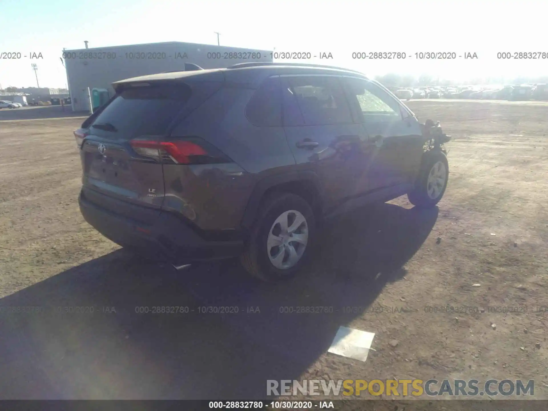 4 Photograph of a damaged car JTMF1RFV2KJ002795 TOYOTA RAV4 2019