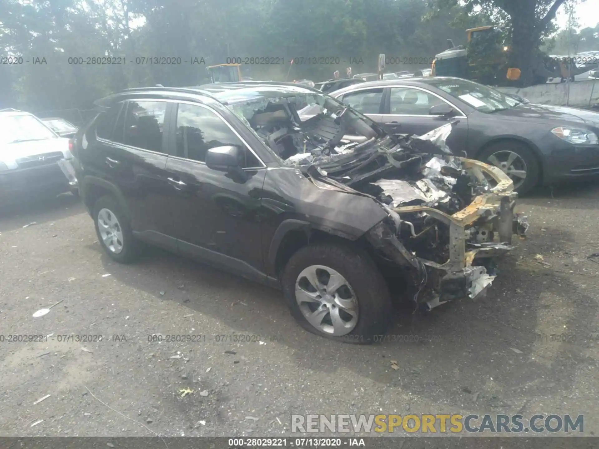 1 Photograph of a damaged car JTMF1RFV2KJ004465 TOYOTA RAV4 2019