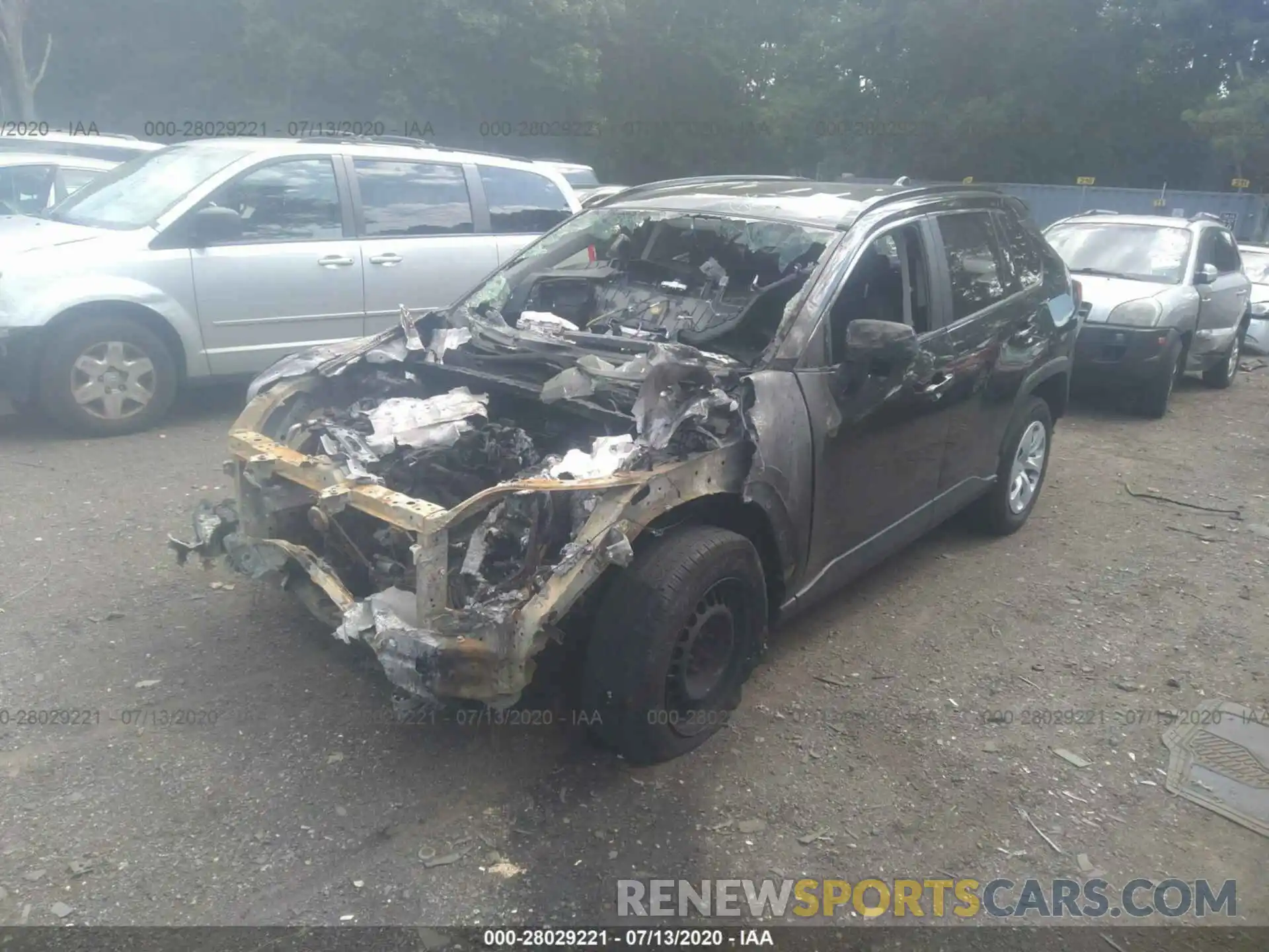 2 Photograph of a damaged car JTMF1RFV2KJ004465 TOYOTA RAV4 2019