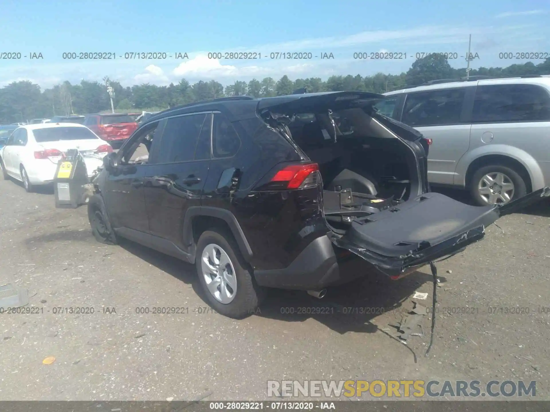 3 Photograph of a damaged car JTMF1RFV2KJ004465 TOYOTA RAV4 2019