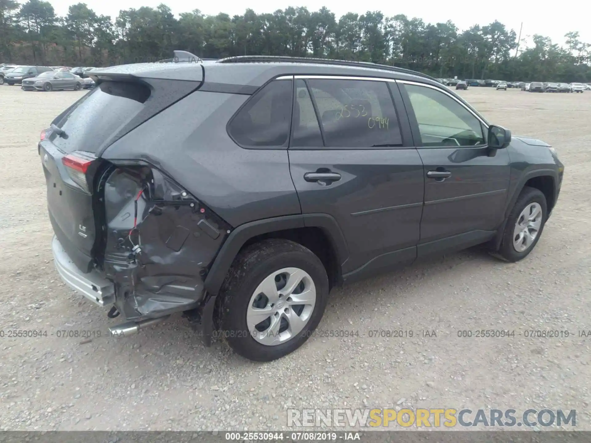 4 Photograph of a damaged car JTMF1RFV2KJ005812 TOYOTA RAV4 2019