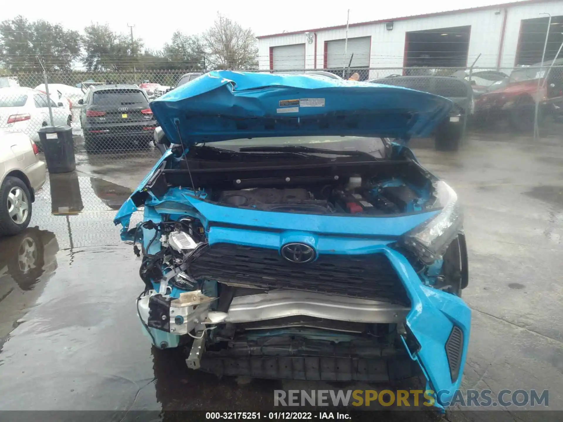 6 Photograph of a damaged car JTMF1RFV2KJ012811 TOYOTA RAV4 2019